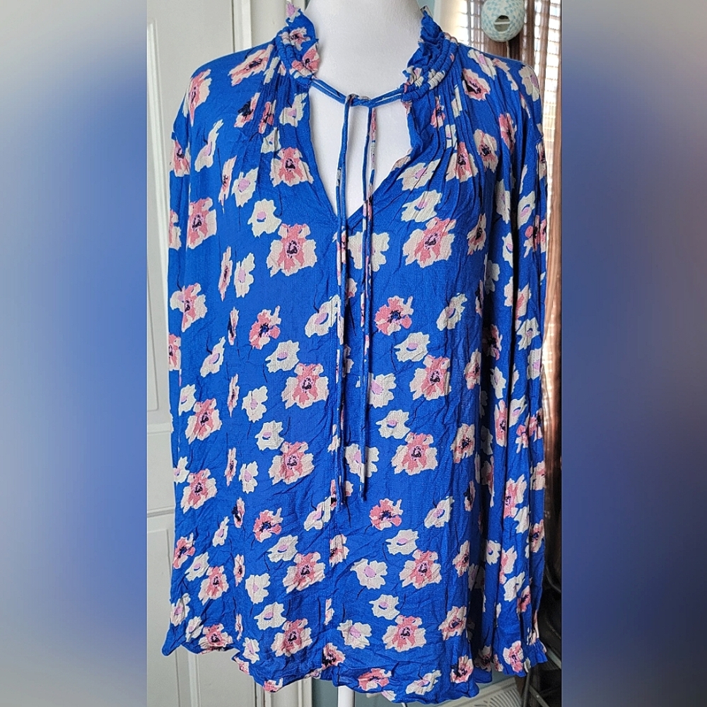 Lucky Brand Cold Shoulder Peasant Top Women's 2X Blue & Pink Floral Flowy Tunic